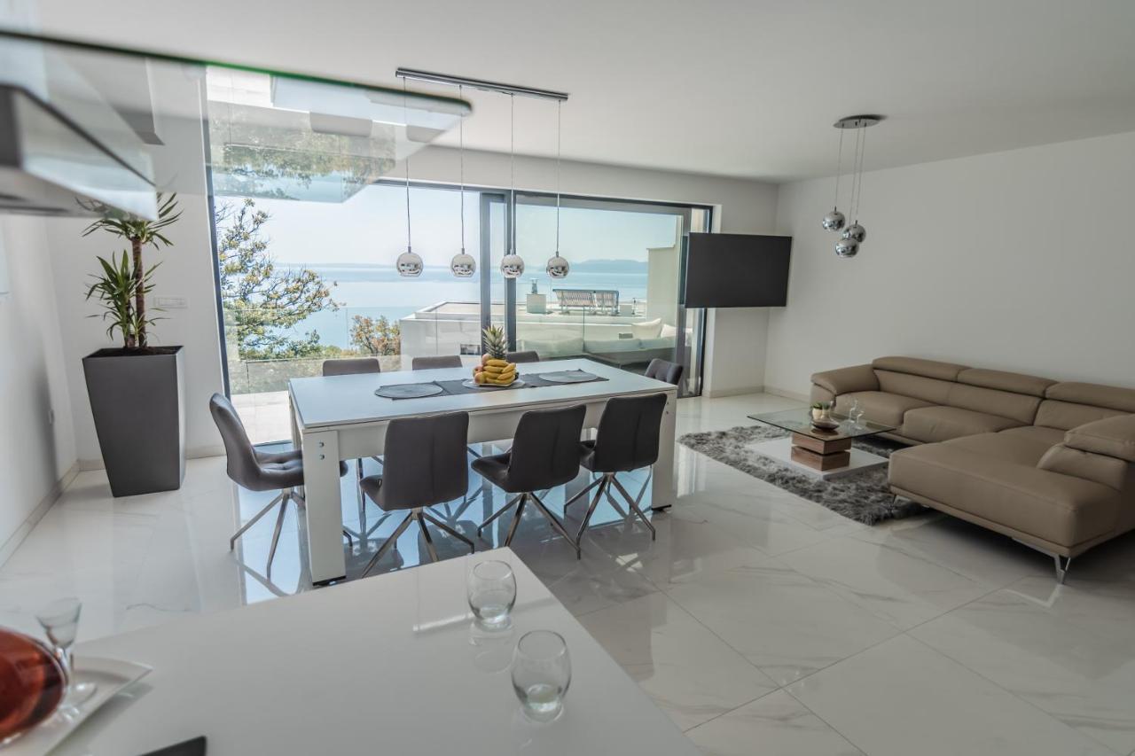 Villa The Boat With Rooftop Pool Матулі Екстер'єр фото